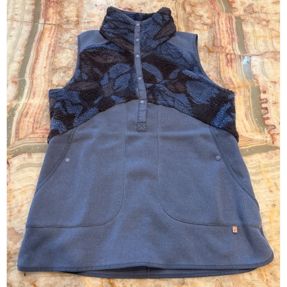 Snap Navy Blue & Black Sherpa Funnel Neck Vest